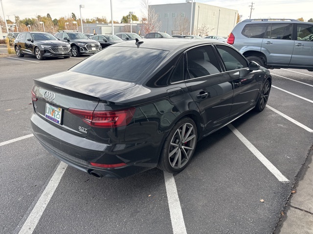 2018 Audi A4 2.0T Premium Plus Quattro photo 4