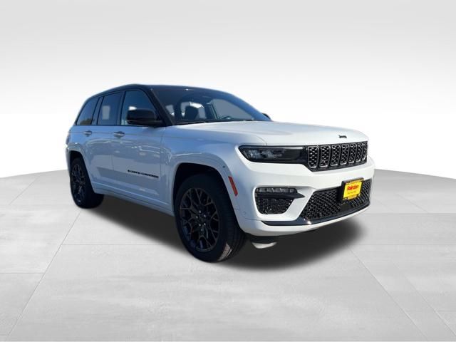 2025 Jeep Grand Cherokee Summit Reserve's photo