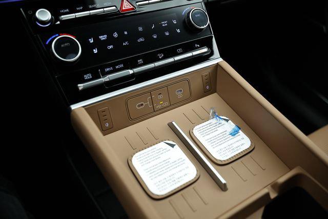 2026 Hyundai Santa Fe Limited photo 15
