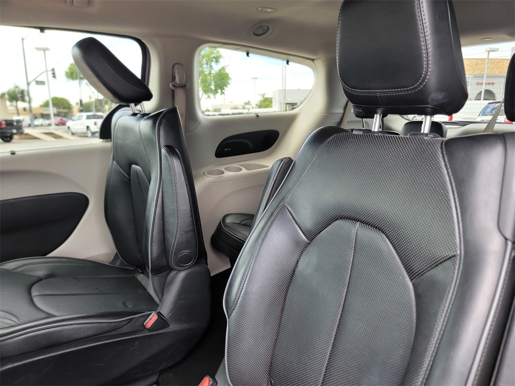 2018 Chrysler Pacifica Hybrid Limited photo 20