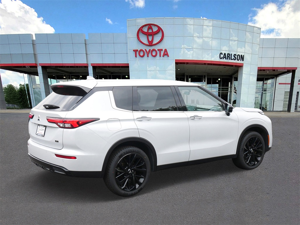 2023 Mitsubishi Outlander Ralliart SE Black Edition photo 4
