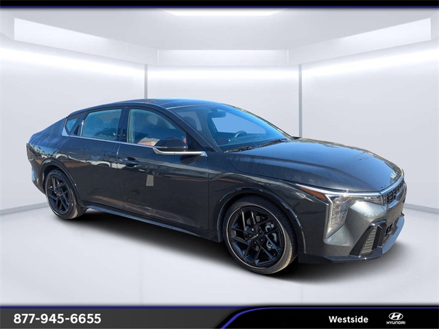 2025 Kia K4 GT-Line Turbo's photo