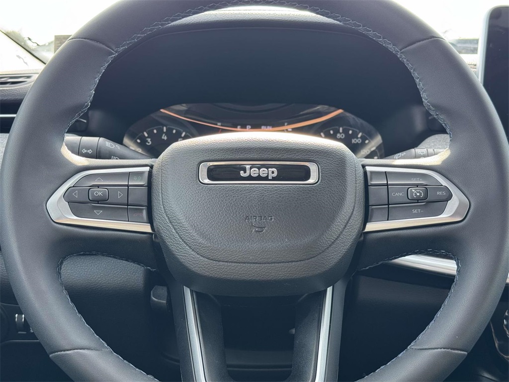 2022 Jeep Compass Latitude photo 16
