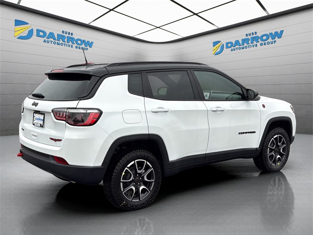 2026 Jeep Compass Trailhawk photo 4