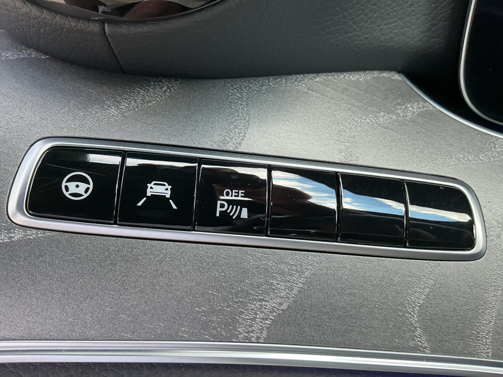 2019 Mercedes Benz AMG GT photo 20