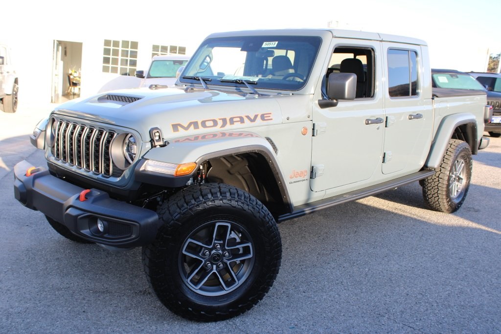 2025 Jeep Gladiator Mojave's photo