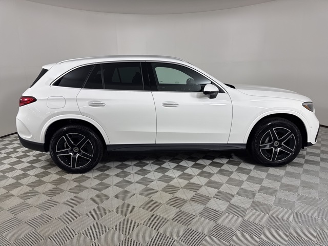 2026 Mercedes Benz GLC 300 4MATIC photo 8