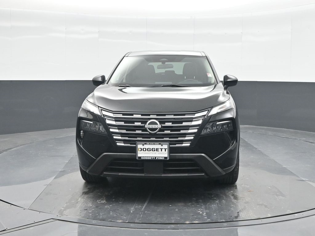 2024 Nissan Rogue SV photo 5