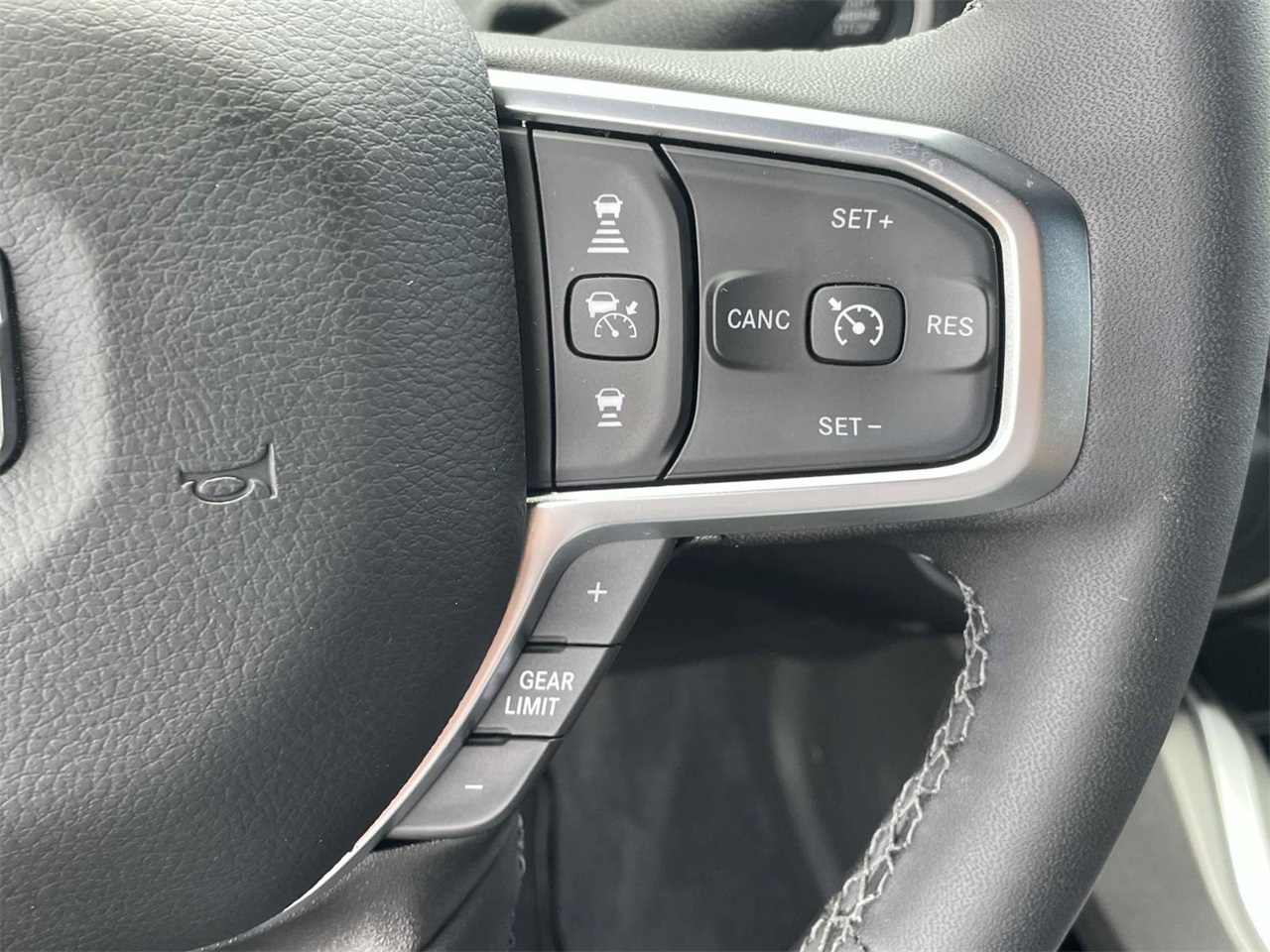 2025 Ram 2500 Big Horn photo 13