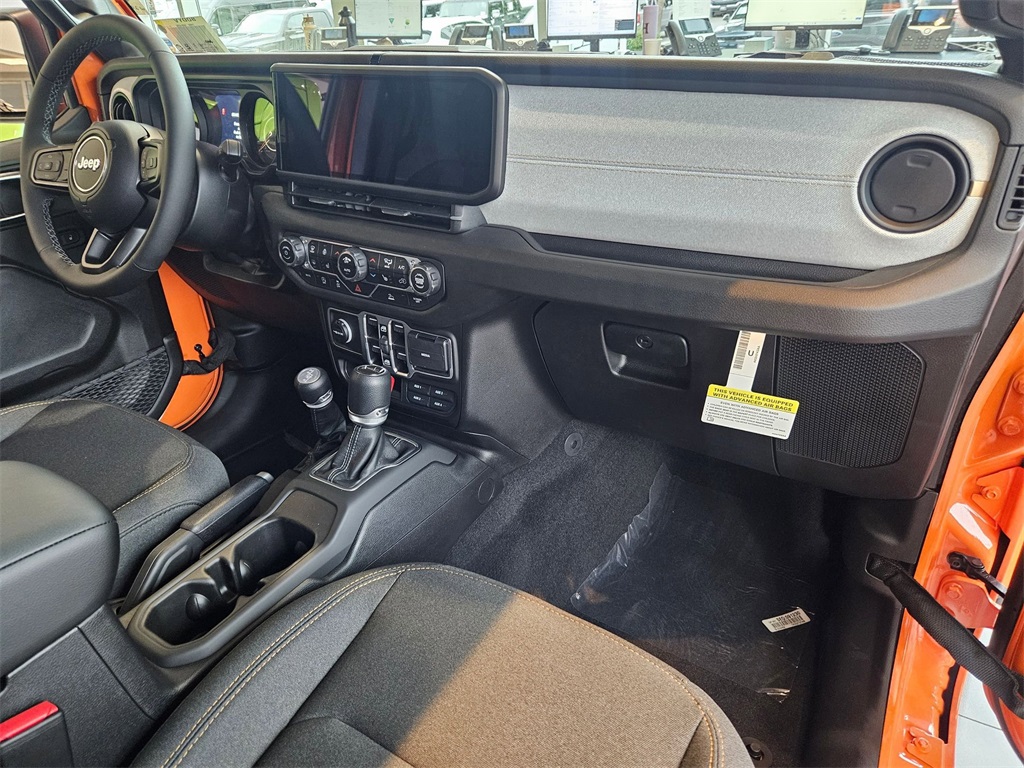 2025 Jeep Gladiator Sport S photo 16