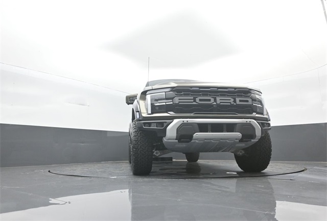 2025 Ford F-150 Raptor photo 24