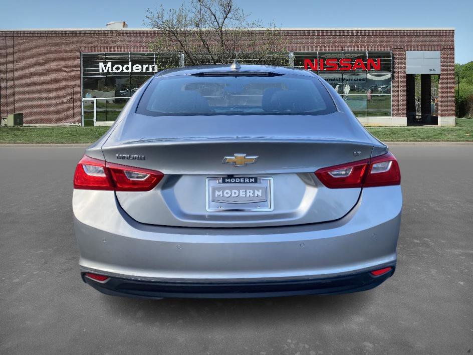 2024 Chevrolet Malibu 1LT photo 3
