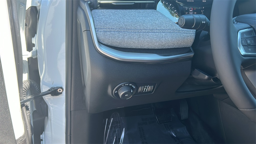 2025 Jeep Compass Latitude photo 17