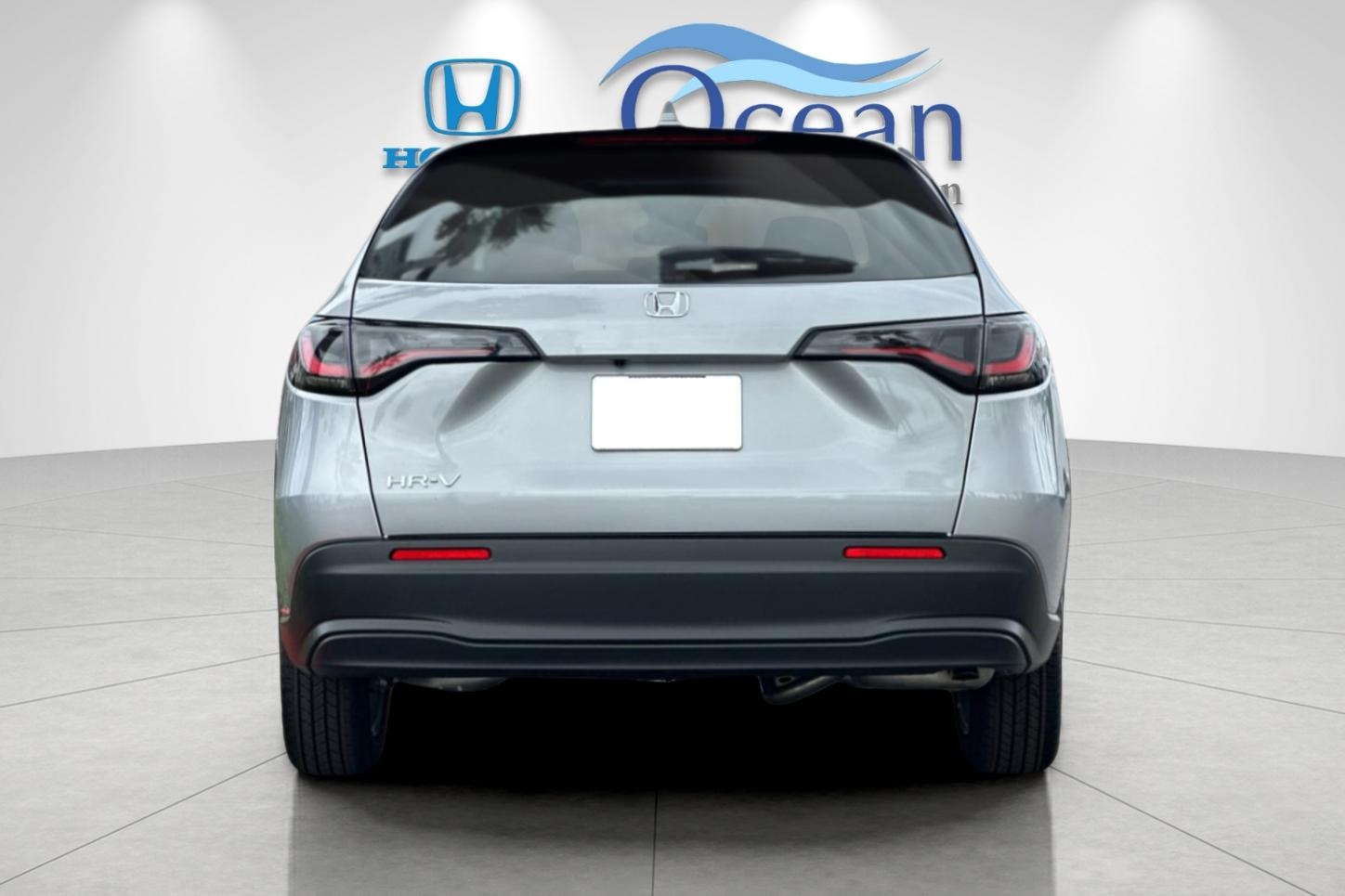 2026 Honda HR-V LX photo 3