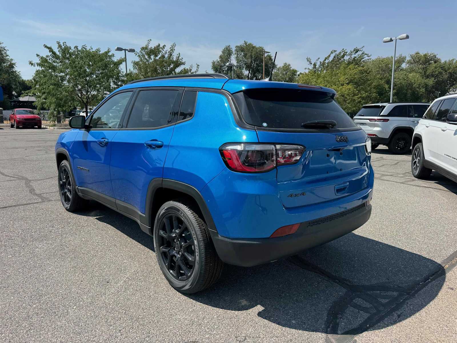 2025 Jeep Compass Latitude Altitude Special Edition photo 3