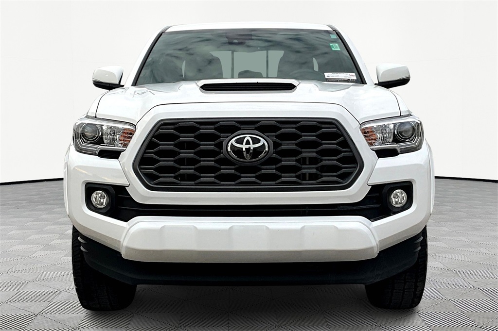 2022 Toyota Tacoma TRD Sport photo 3