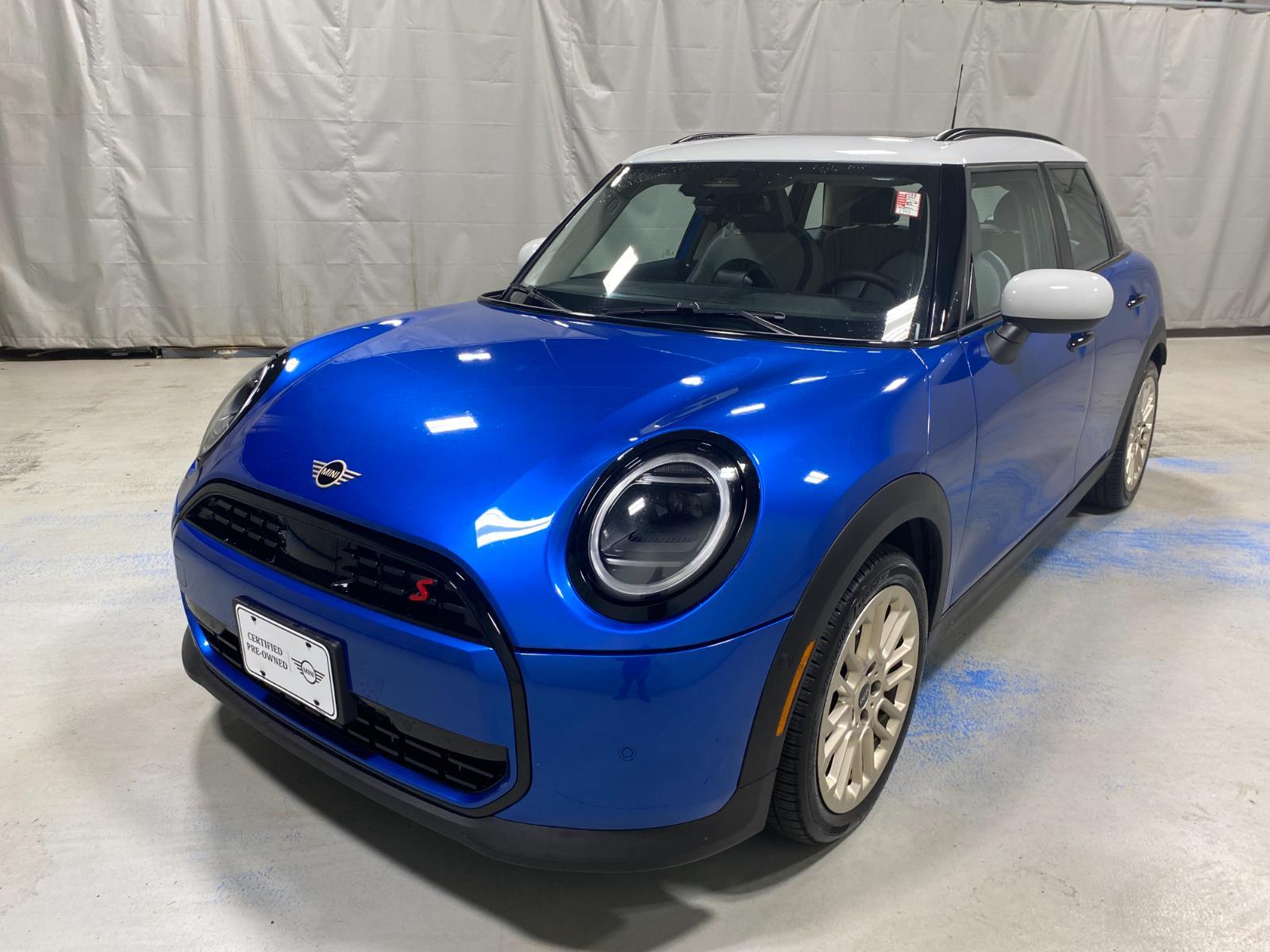 2025 MINI Hardtop 4 Door S's photo