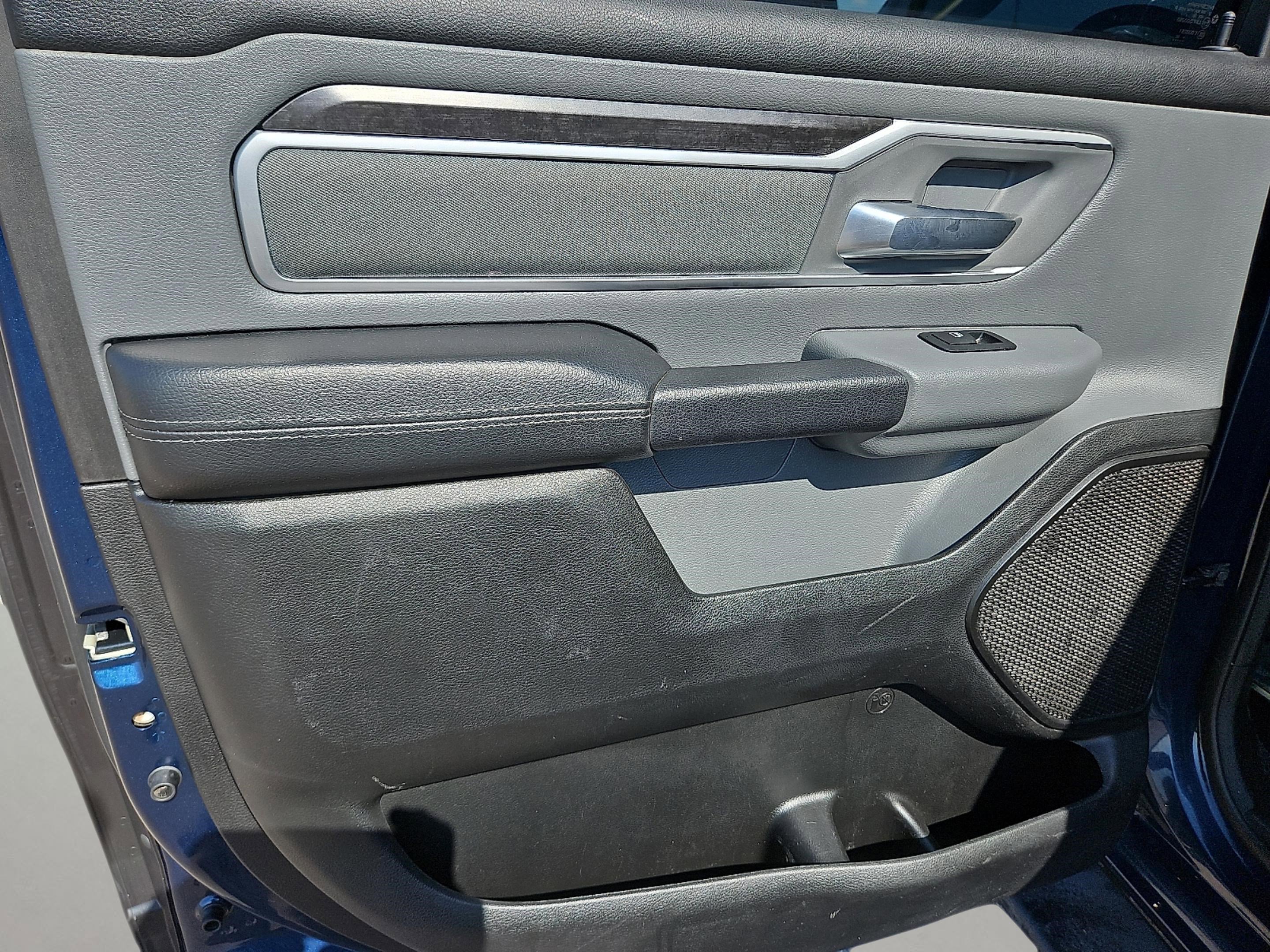 2022 Ram 1500 photo 11