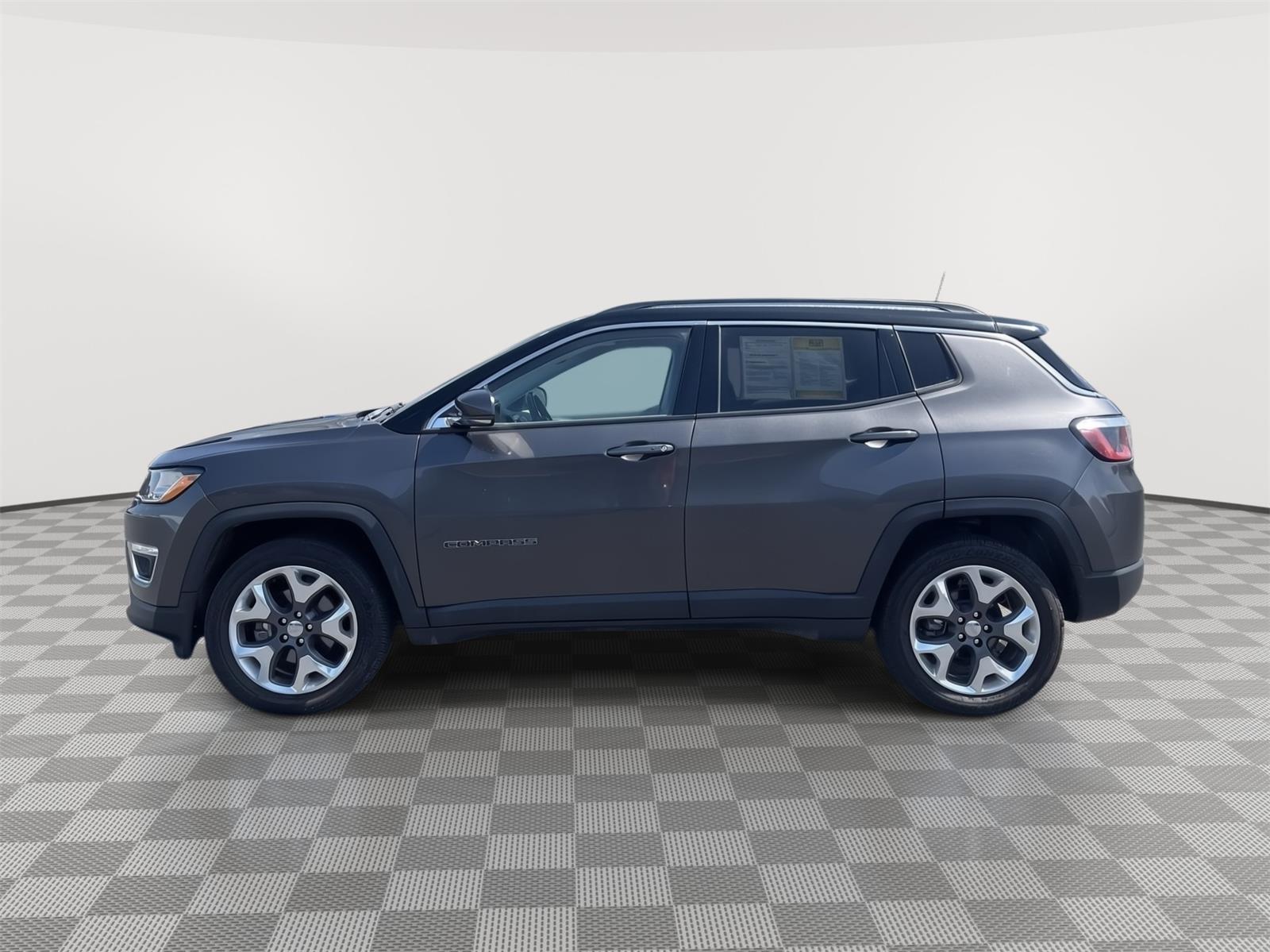 Used 2019 Jeep Compass Limited with VIN 3C4NJDCB9KT641905 for sale in Moses Lake, WA
