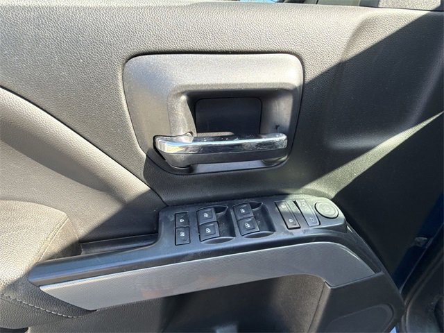 2017 Chevrolet Silverado 1500 LT photo 12