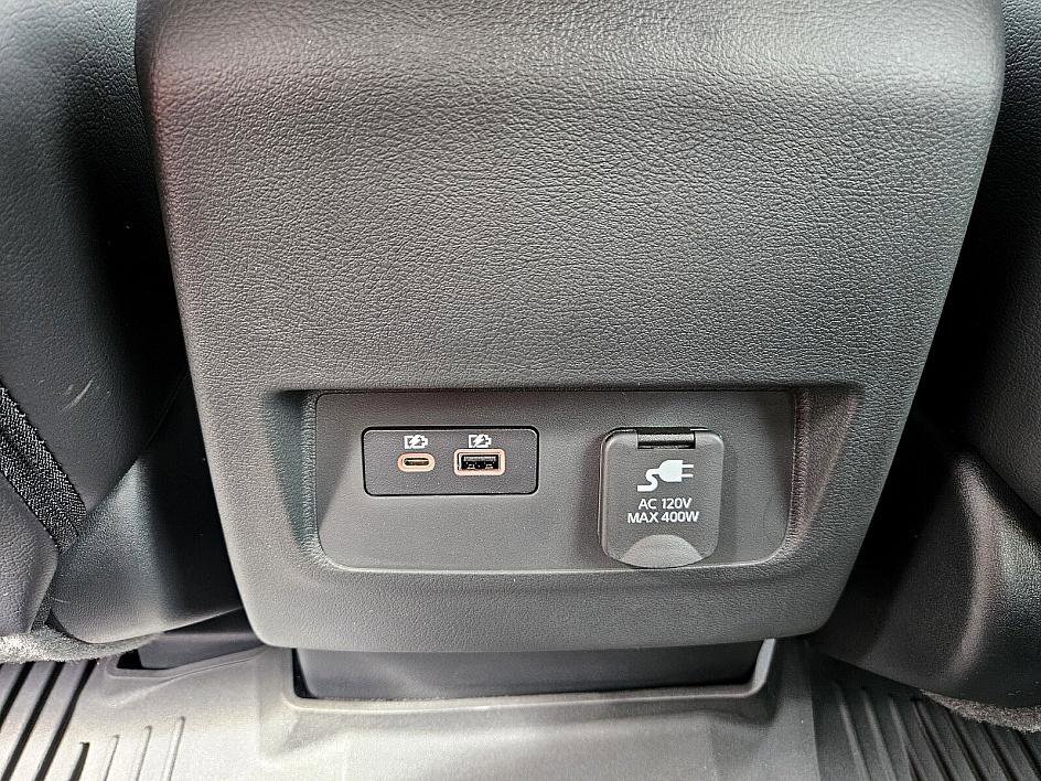 2025 Nissan Frontier Crew Cab PRO-X photo 12