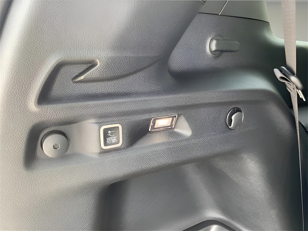 2025 Jeep Grand Cherokee Altitude X photo 18