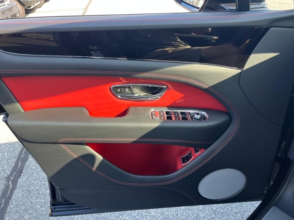 2023 Bentley Bentayga S photo 15
