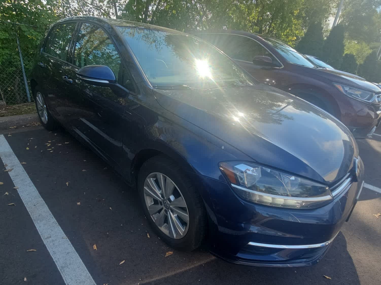 2018 Volkswagen Golf SE photo 2