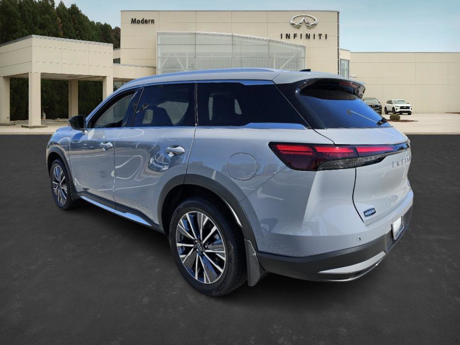 2026 Infiniti QX60 Luxe photo 5