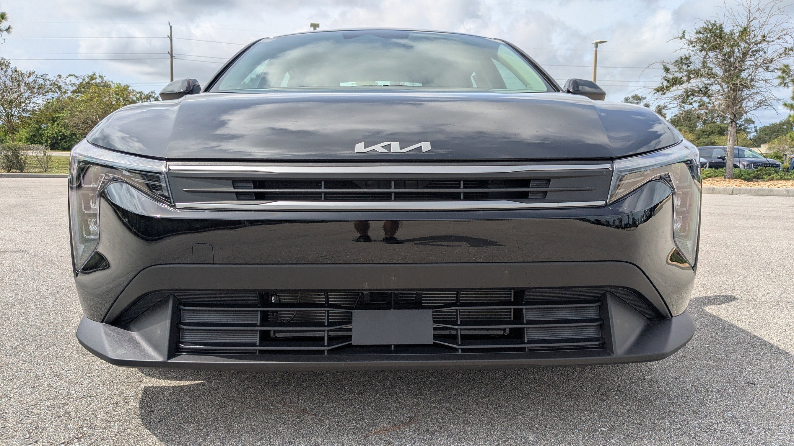 2025 Kia K4 LXS photo 2