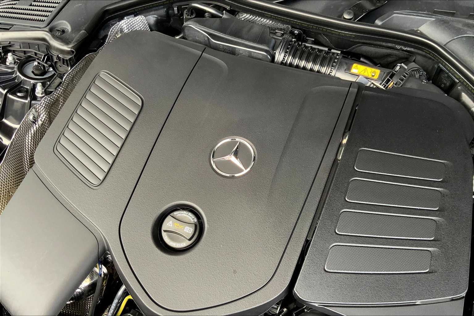 2025 Mercedes Benz C 300 photo 18
