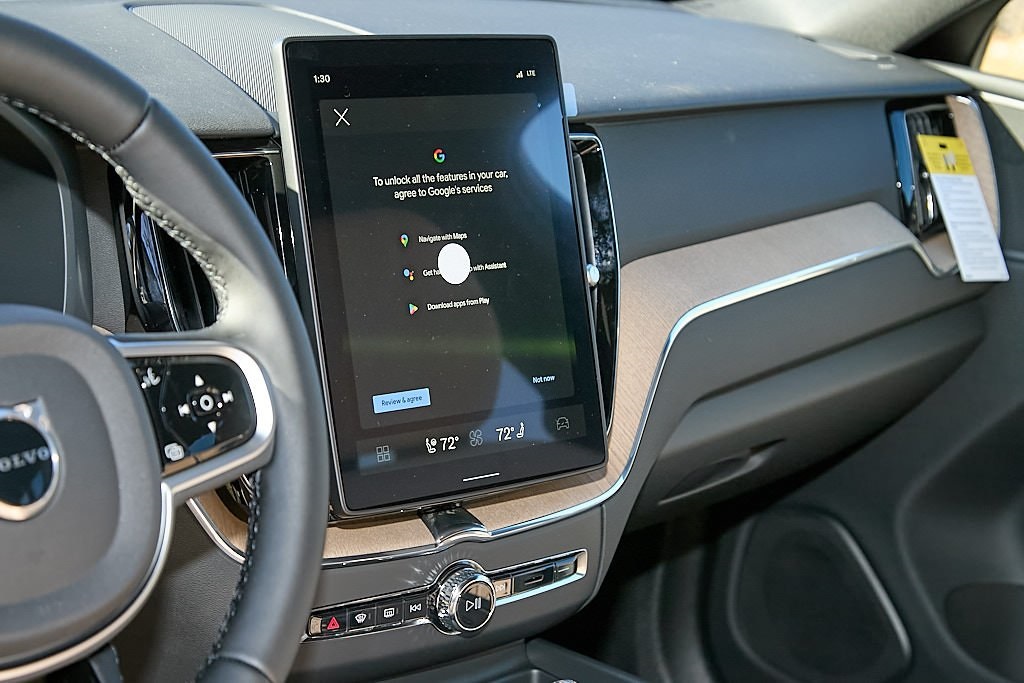 2026 VOLVO XC60 - Image 12