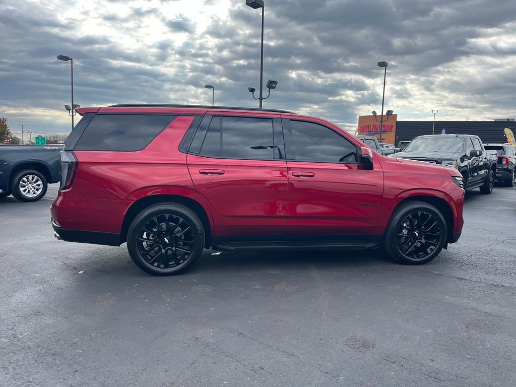 2025 Chevrolet Tahoe RST photo 4