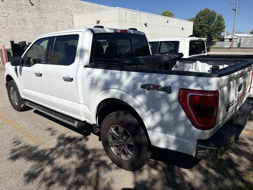 2022 Ford F-150 XLT photo 2