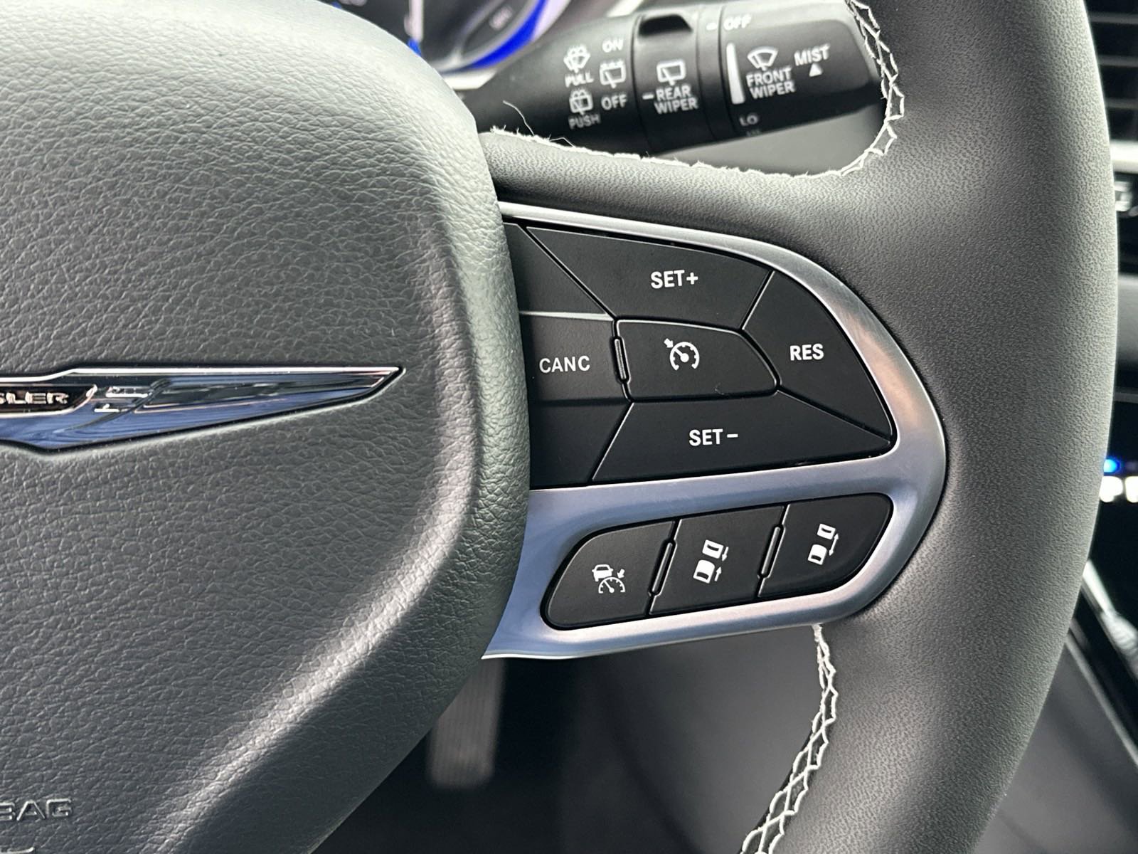 2025 Chrysler Voyager LX photo 25