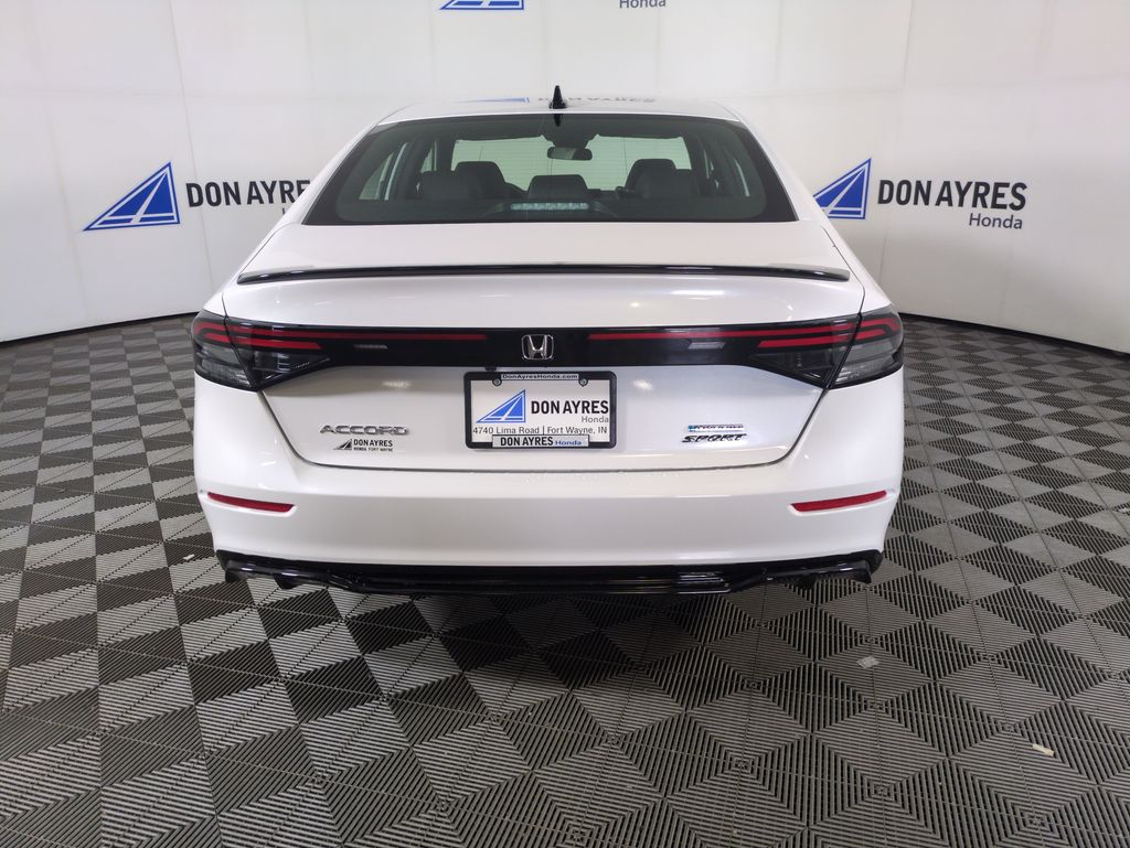 2025 Honda Accord Hybrid Sport-L photo 4