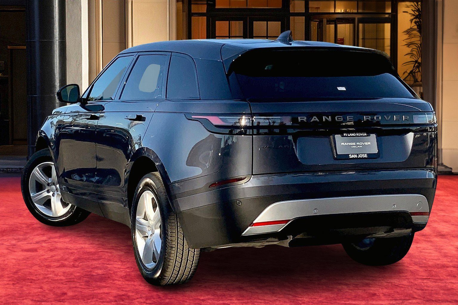 2025 Land Rover Range Rover Velar P250 S photo 3