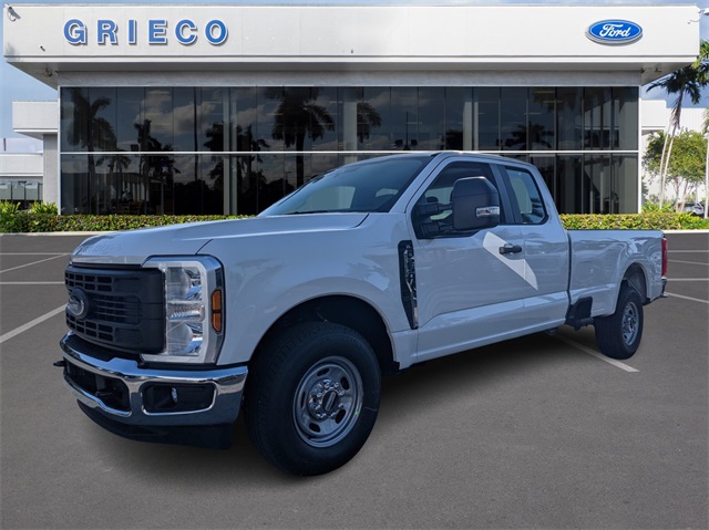 2025 Ford F-250 XL photo 4