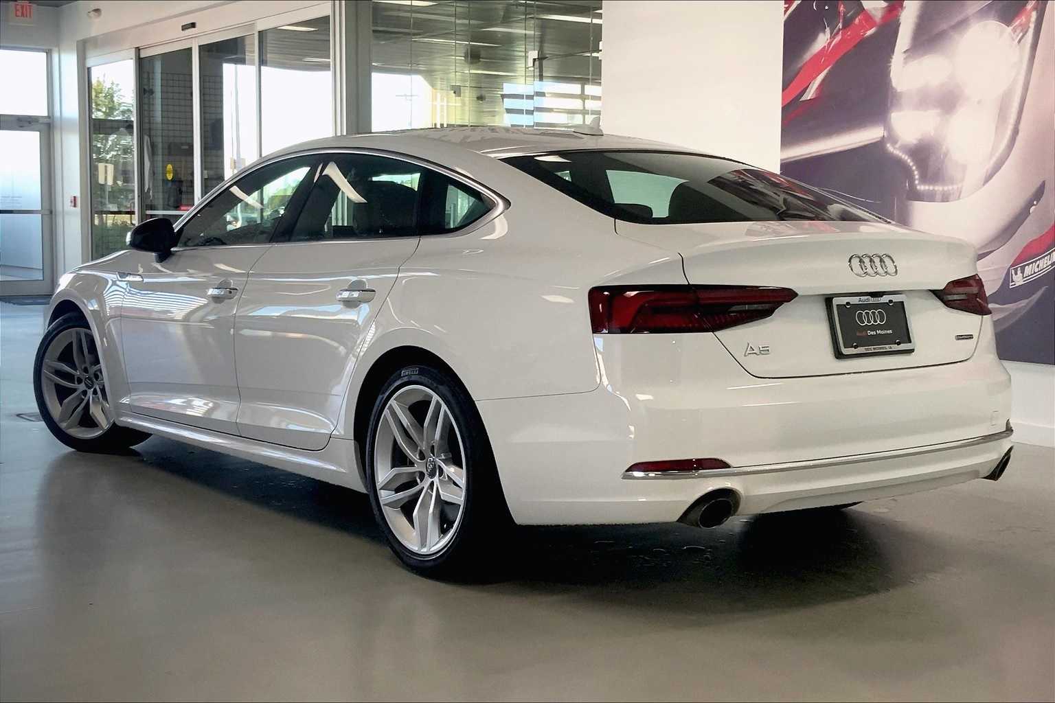 2019 Audi A5 Premium 45 TFSI Quattro photo 4