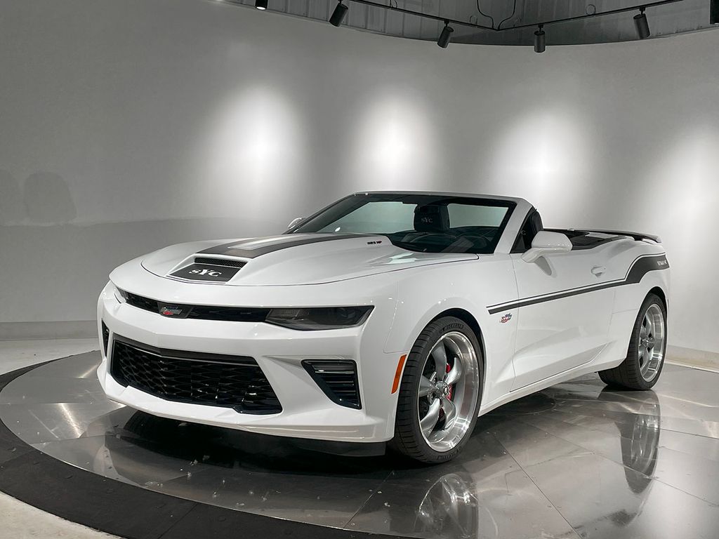 2018 Chevrolet Camaro SS photo 2