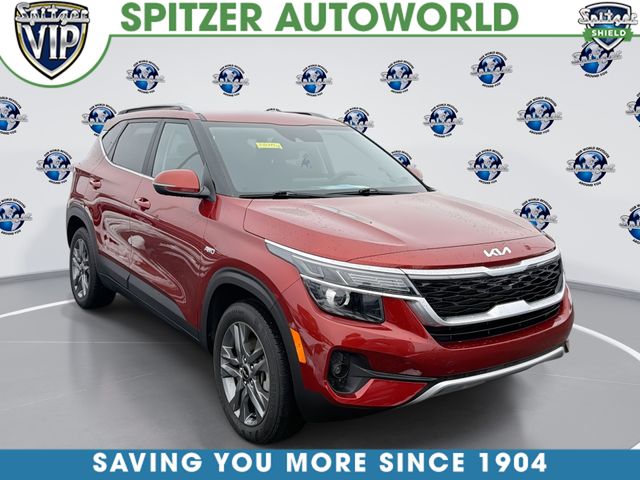 2023 Kia Seltos S's photo