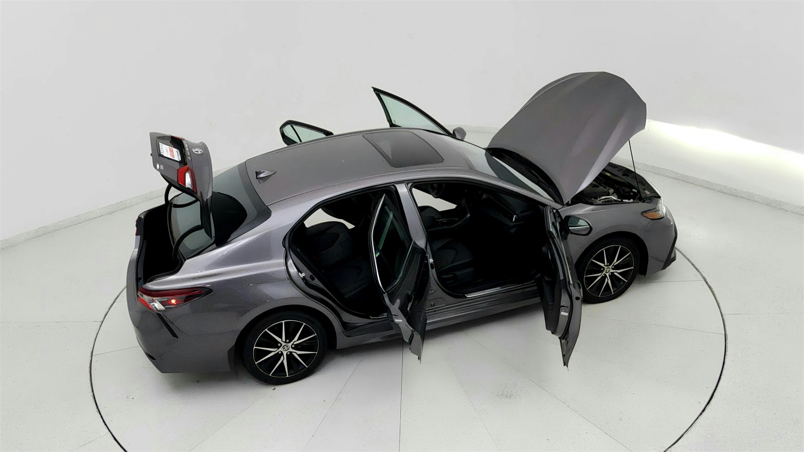 2022 Toyota Camry SE photo 22