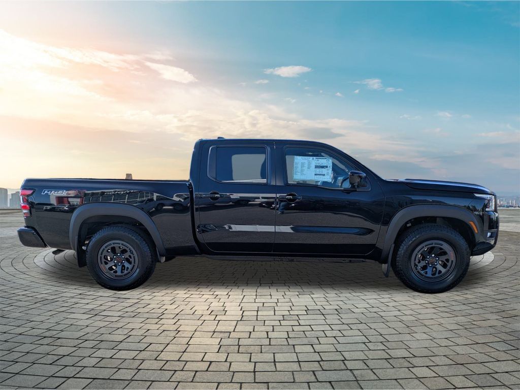 2026 Nissan Frontier PRO-4X photo 2