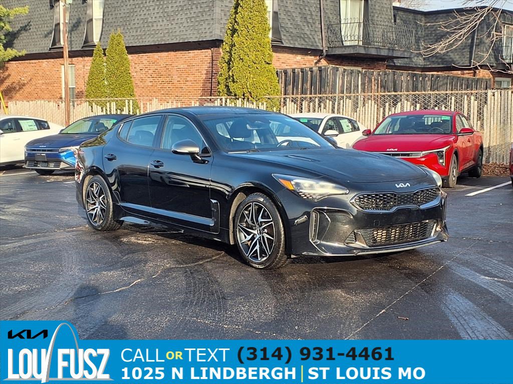 2022 Kia Stinger GT-Line's photo