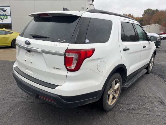 2018 Ford Explorer Base photo 4
