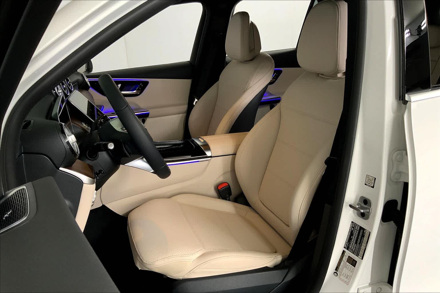 2025 Mercedes Benz GLC 350e 4MATIC photo 13