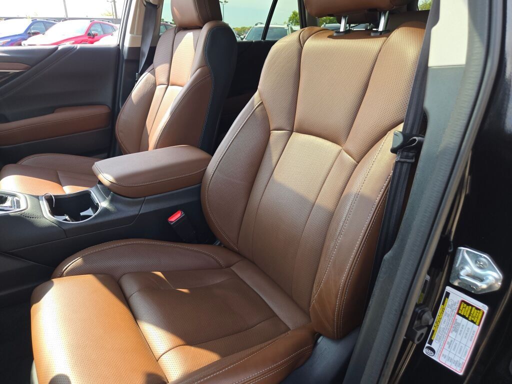 2023 Subaru Outback Touring XT photo 19