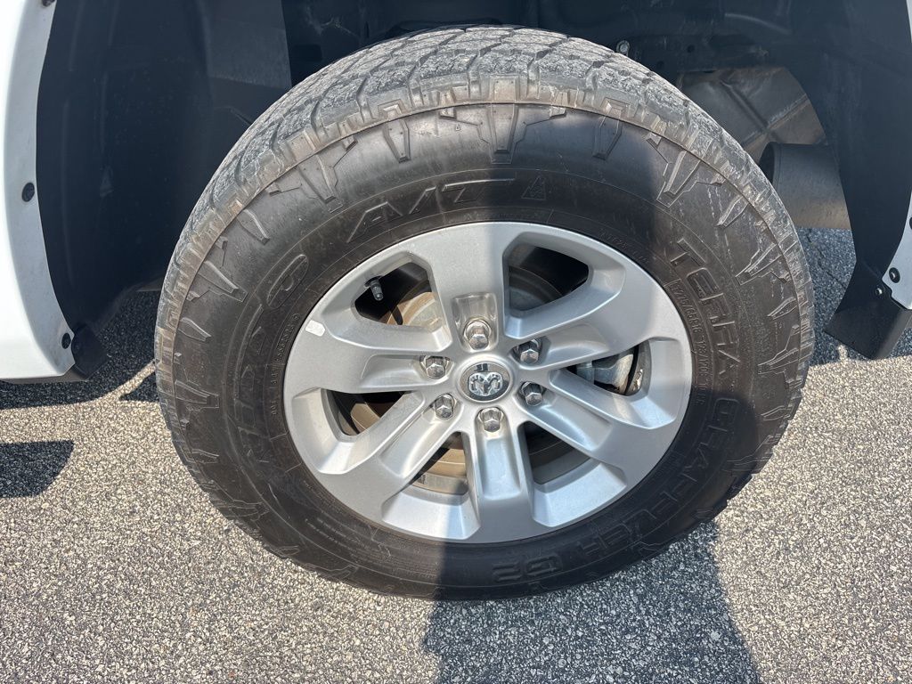 2020 Ram 1500 Laramie photo 12