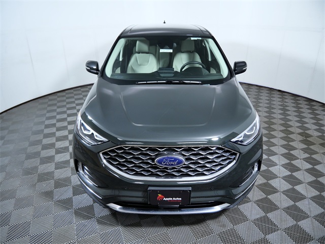 2022 Ford Edge Titanium photo 3