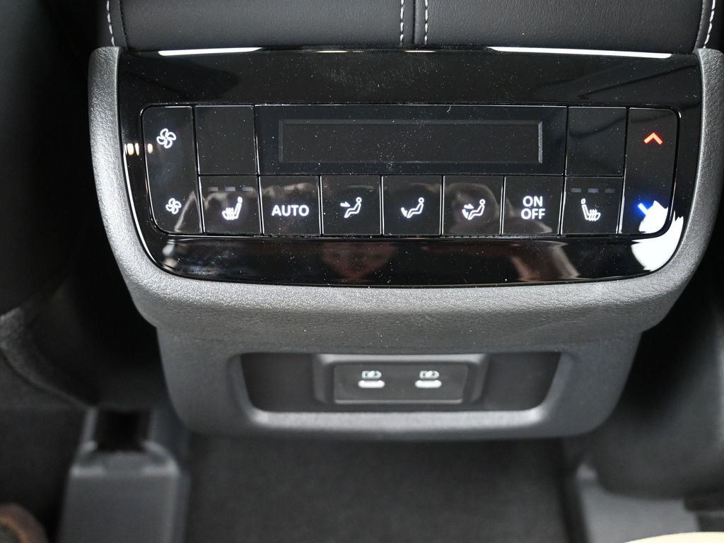 2026 Infiniti QX60 Luxe photo 20
